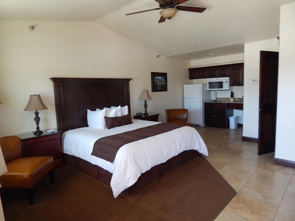 Winterton Suites Williston Extérieur photo