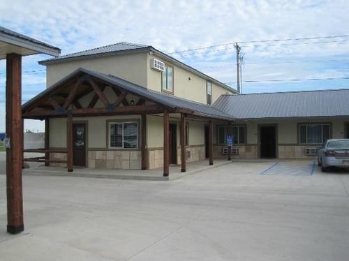 Winterton Suites Williston Extérieur photo