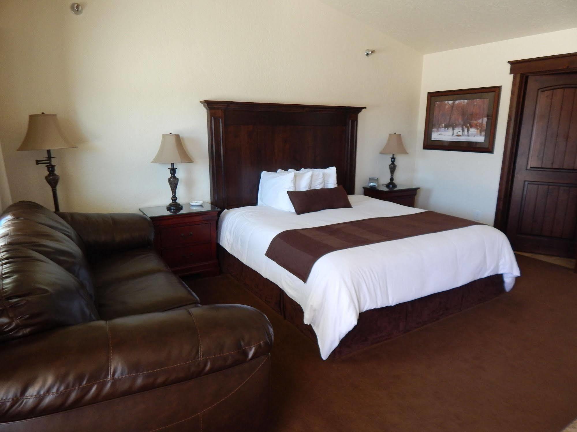 Winterton Suites Williston Extérieur photo